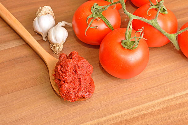 تصویر 3 از رب گوجه‌ فرنگی پایا 800 گرمی پخت به روش سنتی با حفظ خواص